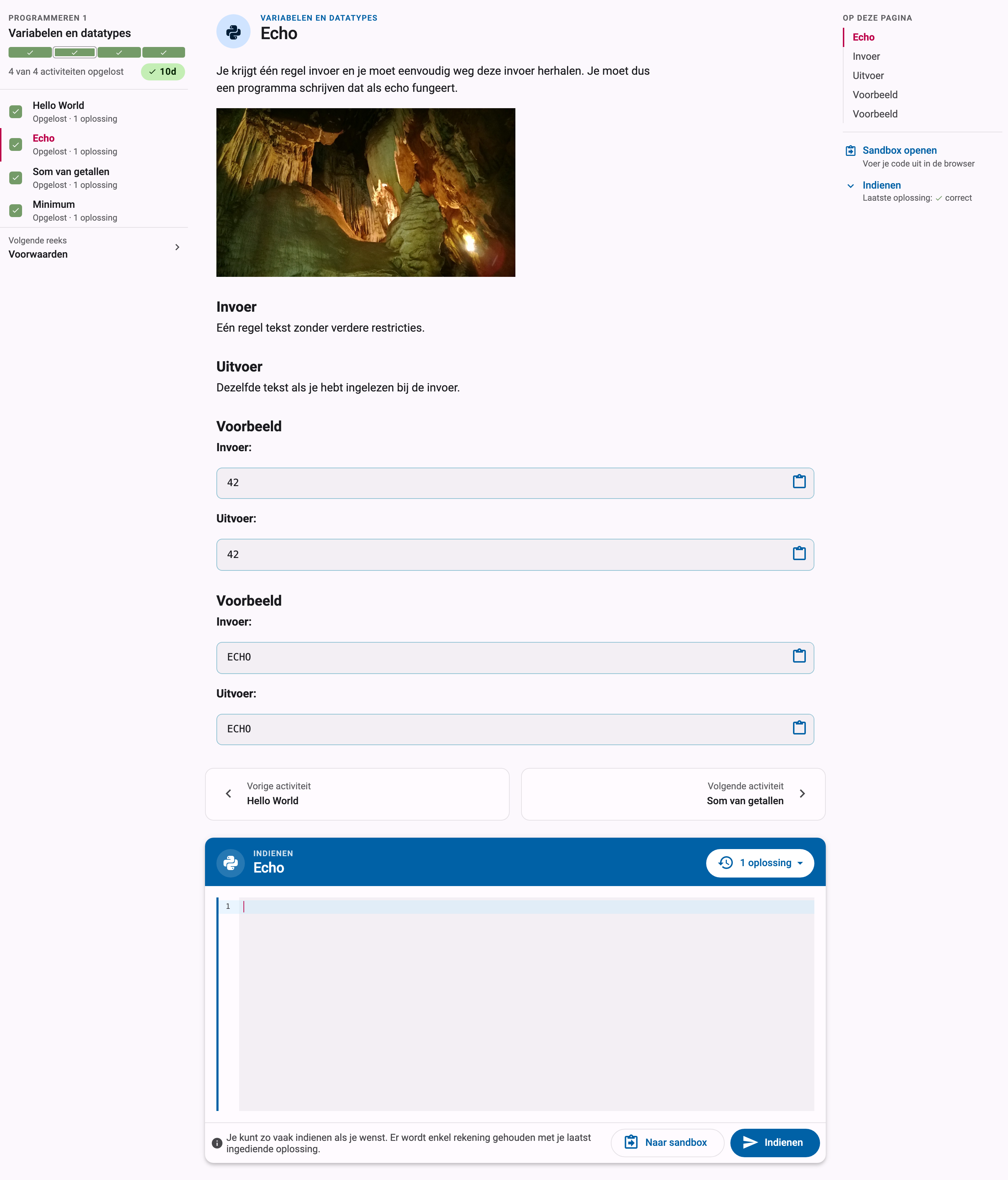 Oefeningpagina met de oefeningenreeks in de linkerkolom, de naam en de beschrijving van de oefening in het midden, en de lijst Op deze pagina rechts